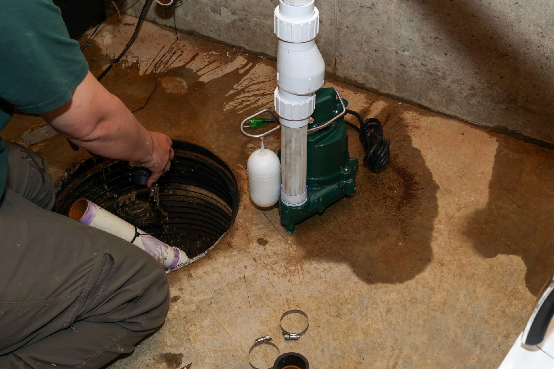 Sump pump in Greer